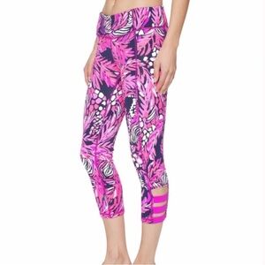 Lilly Pulitzer Luxletic UPF 50+ Weekender Crop Legging in print Jungle In Here L